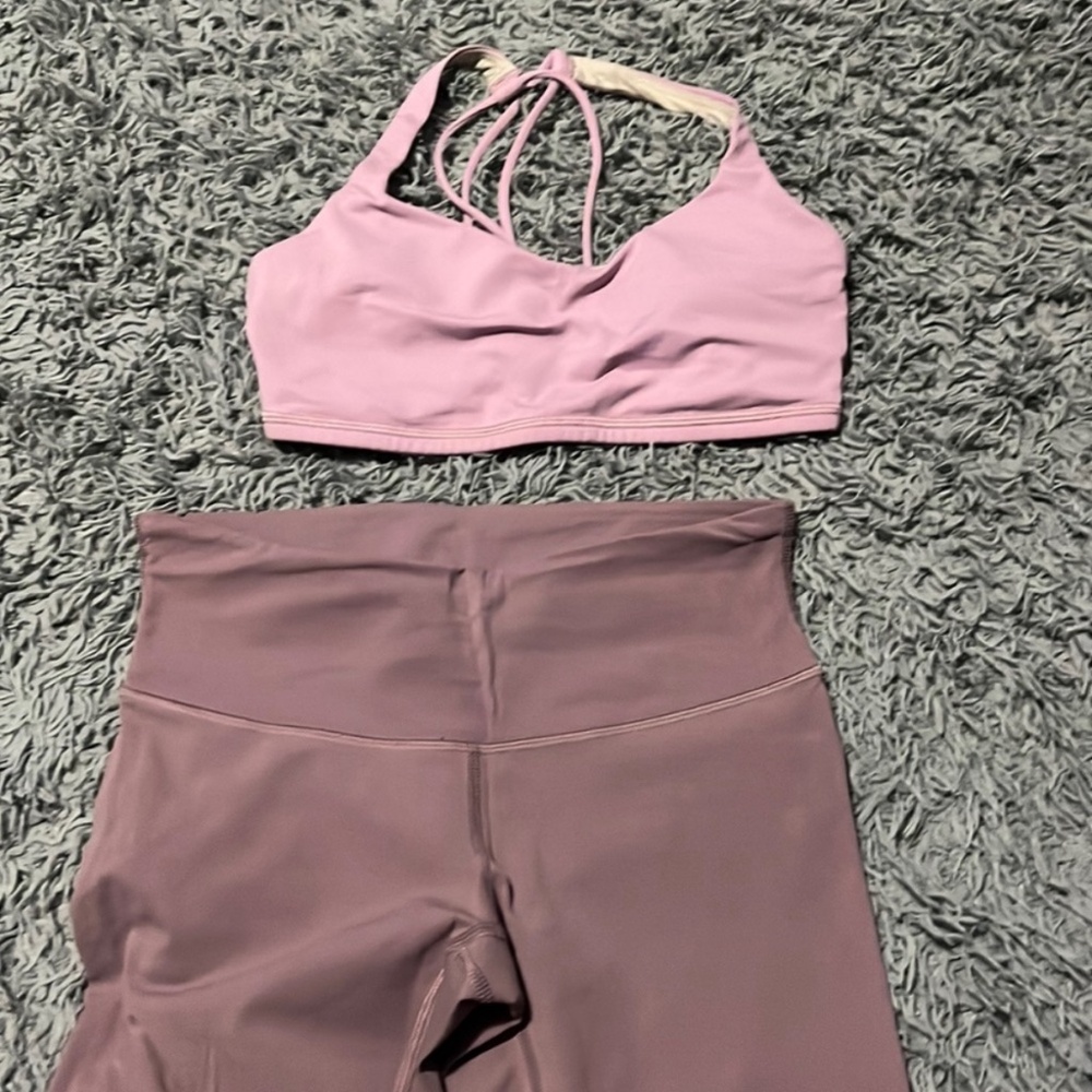 lululemon bra and legging set